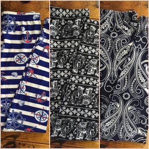 Kids size small leggings